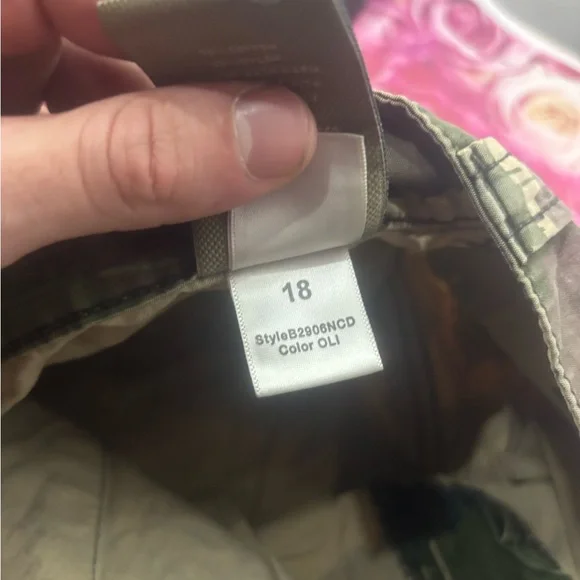 Men’s vintage JNCO LA unit camo shorts